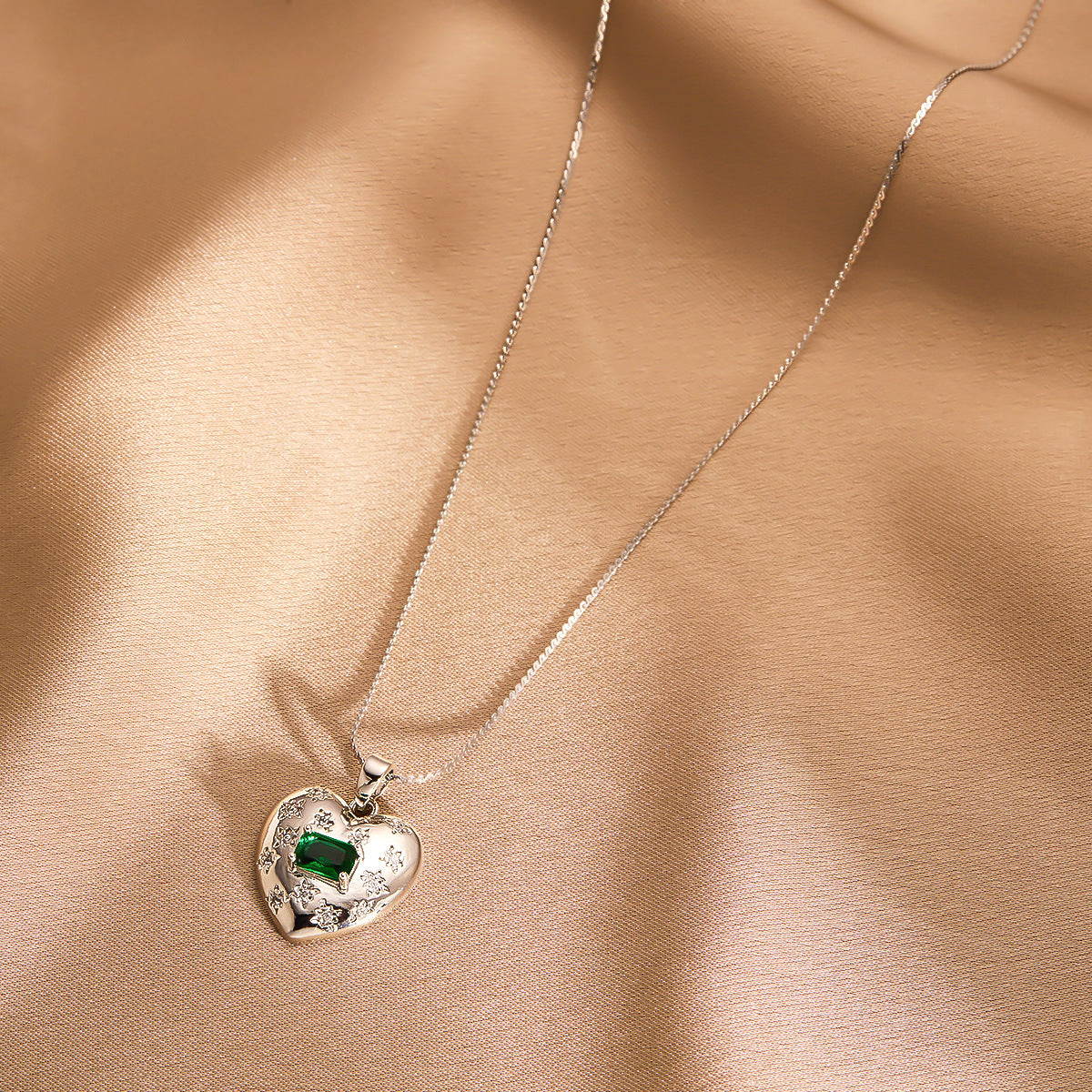 Wholesale Real Gold Copper Pendant Titanium Steel Necklace