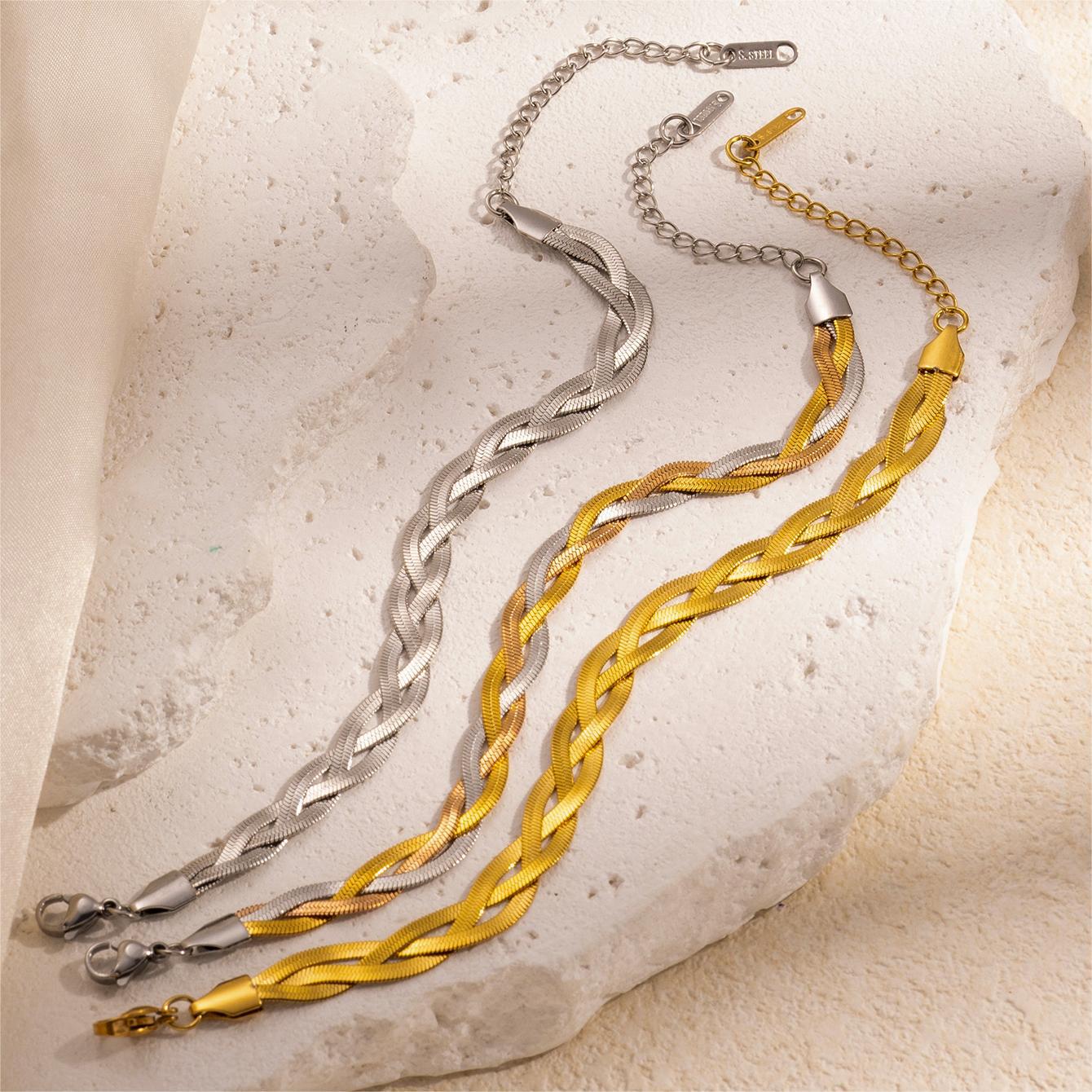 Wholesale Stylish Twist Chain Gold-Plated Necklace and Bracelet Set,  Titanium Steel Jewelry for Everyday Wear