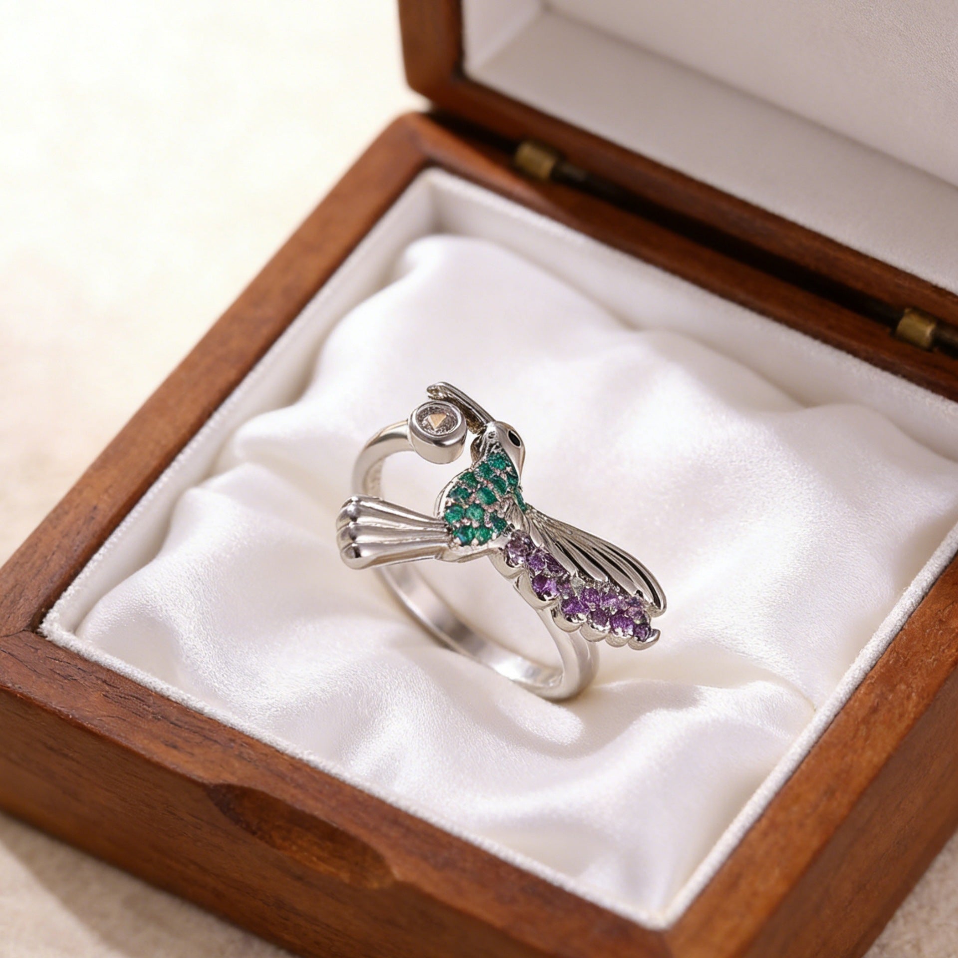 Wholesale Stylish Bird Motif Copper Ring Fashion Accessory for Resale