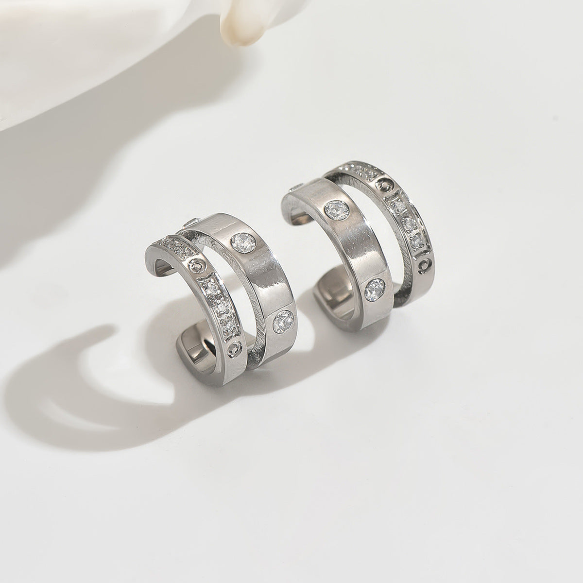 Stainless steel gold-plated earrings with cubic zirconia