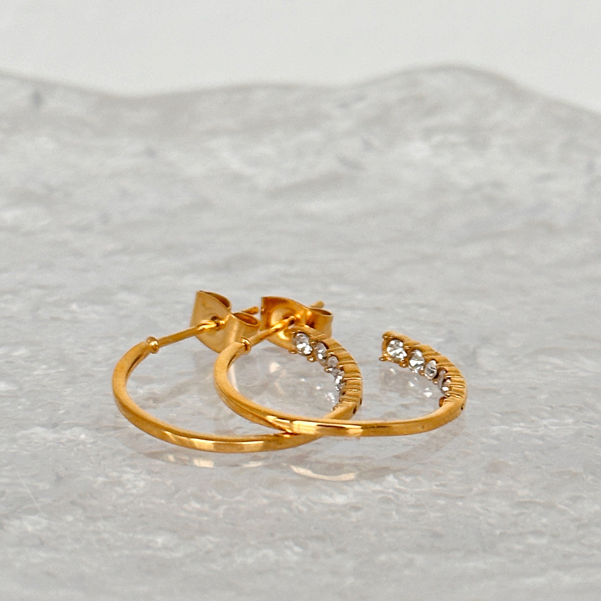 Wholesale Titanium steel full circle inlaid zircon earrings