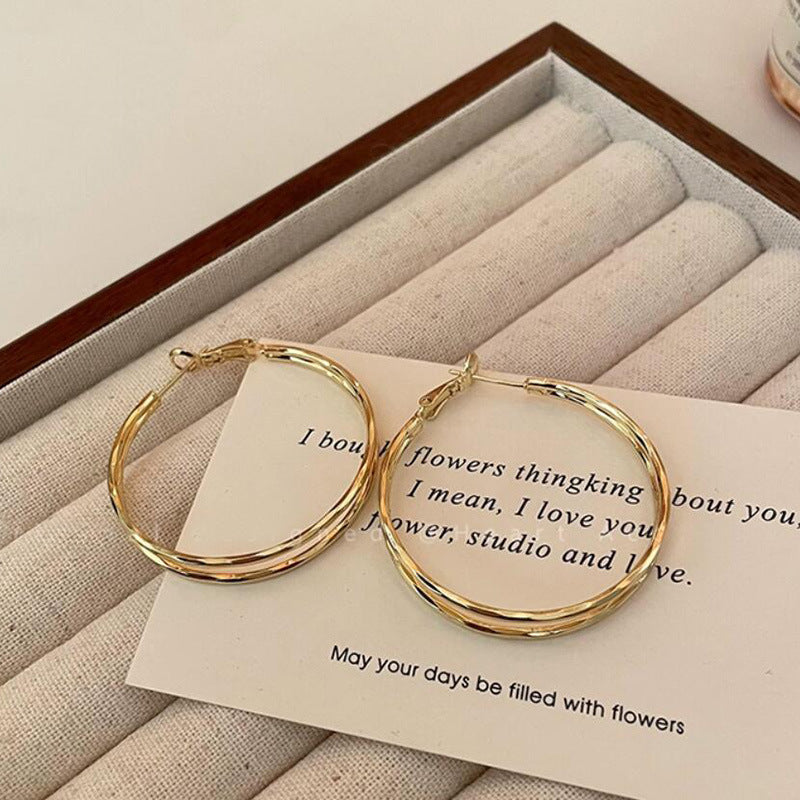 Wholesale Geometric Hoop Earrings for Women,  Gold-Plated Copper Ear Cuffs,  Fashion Jewelry Accessory for Party Wear