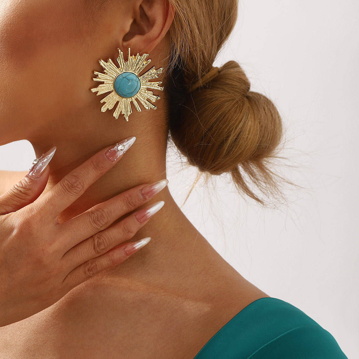 Wholesale  vintage Niche Vintage Design Sunflower Earrings Exaggerated Turquoise Earrings