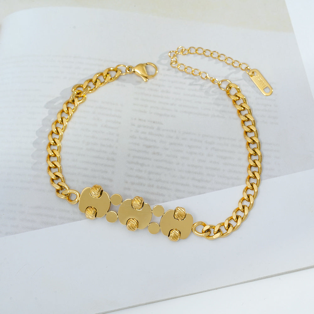 Wholesale Fashion Titanium Steel Necklace and Bracelet Set Electroplating Everyday Wear Accessory for Women