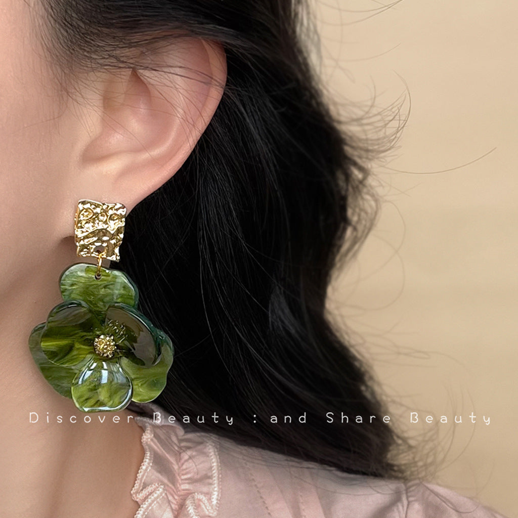 Wholesale Retro Green Oil Drop Flower Earrings