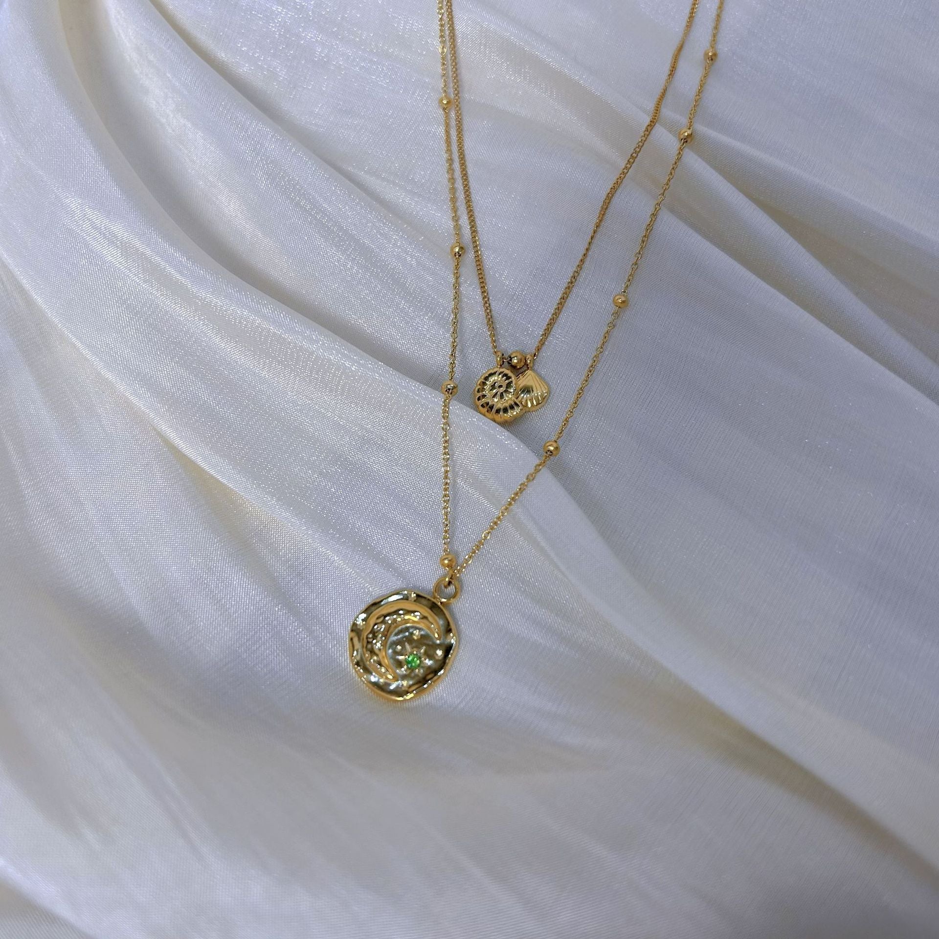 Wholesale Natural Stone Steel Beaded Necklace  Moon Pendant Stainless steel Necklace