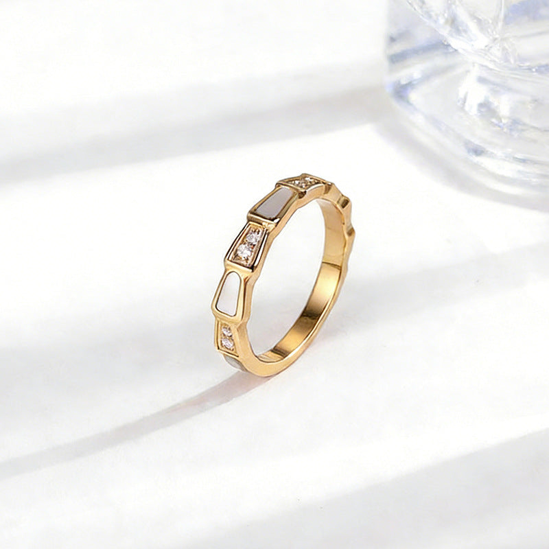 Wholesale Steel titanium set with rhinestones white mother-of-pearl ring