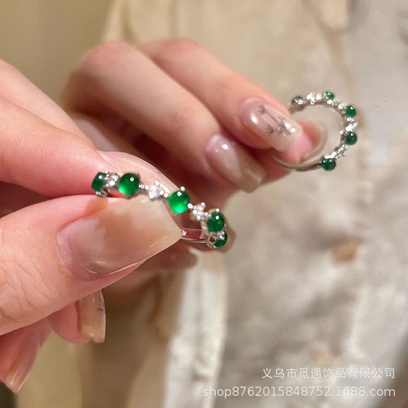 Wholesale New Chinese-Style Green Agate Gourd Ring for Women,  Niche Design Index Finger Ring,  Light Luxury Temperament Ring,  Personality Trend