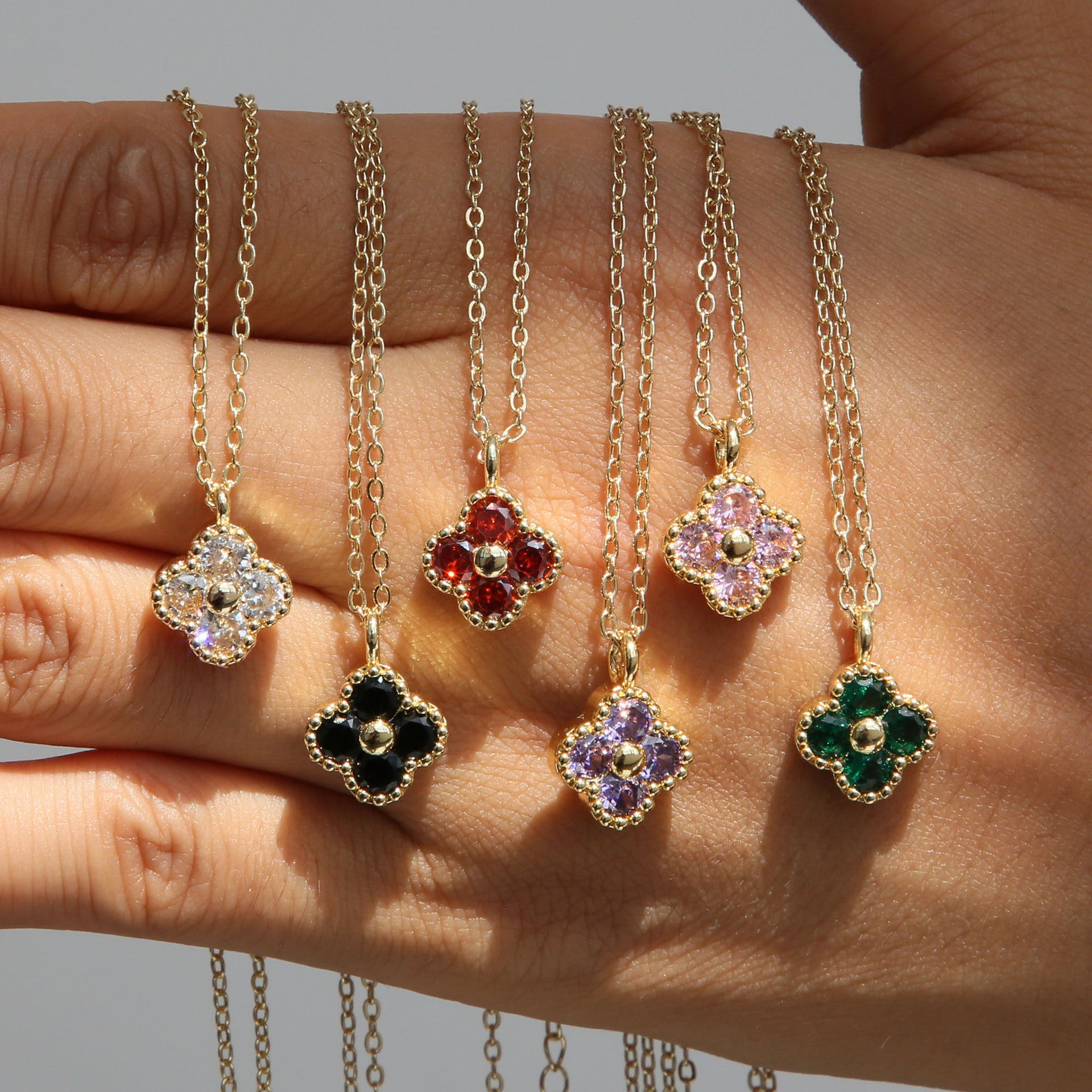 Wholesale 18k Brass Micro Inlaid Colored Zirconium Four-leaf Clover Flower Choker Necklaces ACC-NE-BaiYi002