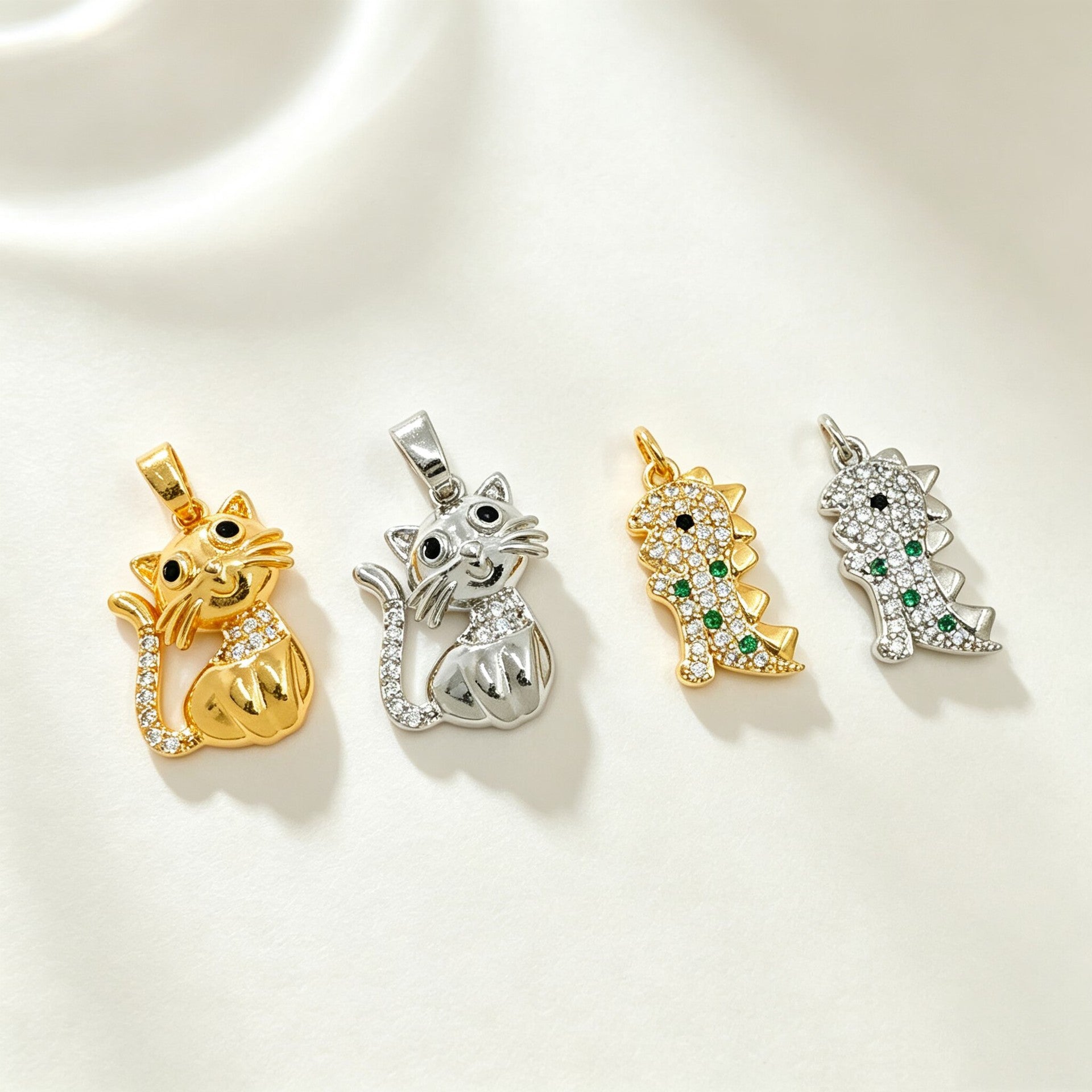 Wholesale Copper Gold-Plated Pendant Necklace Elephant Cat Dinosaur Animal Design for Women