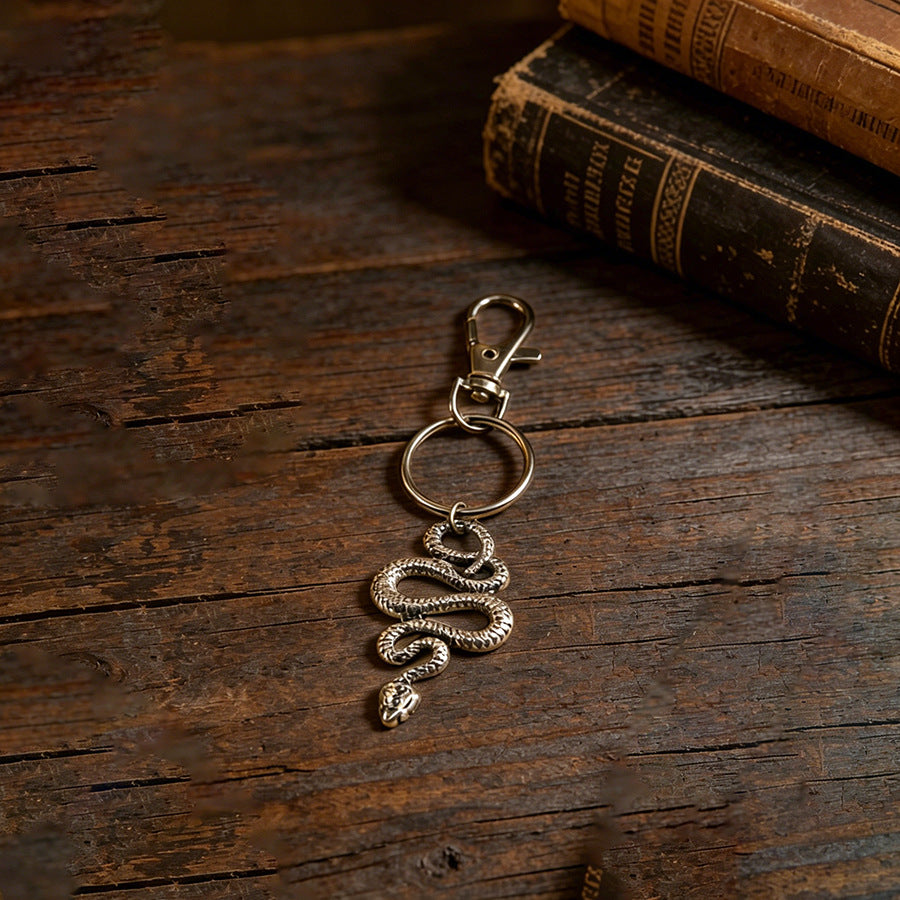 Wholesale Zinc Alloy Retro Keychain Pendant Fishbone Star Design Creative Key Ring Gift For