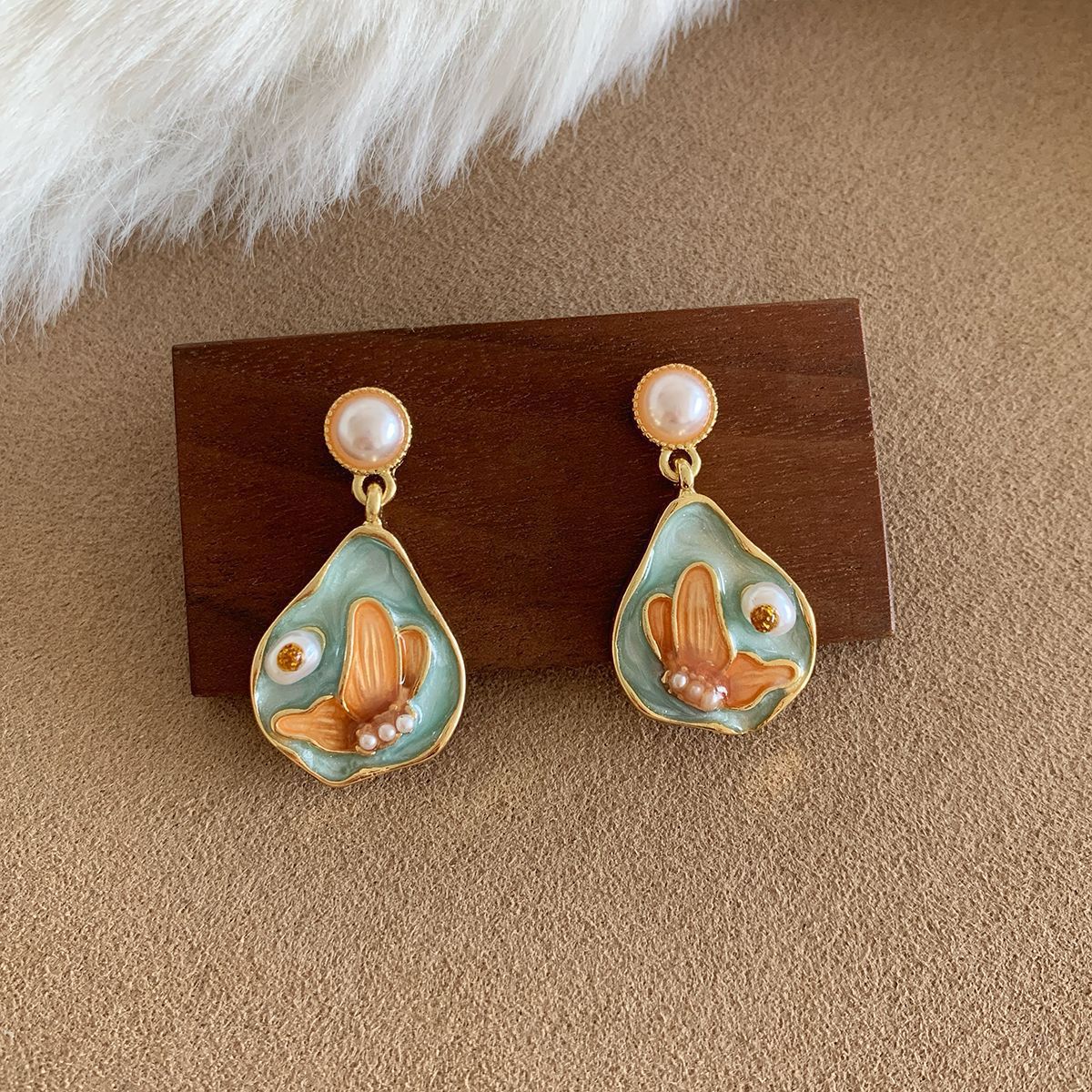 Wholesale oil painting pearl Monet garden earrings silver needle exquisite  design sense of medieval earrings