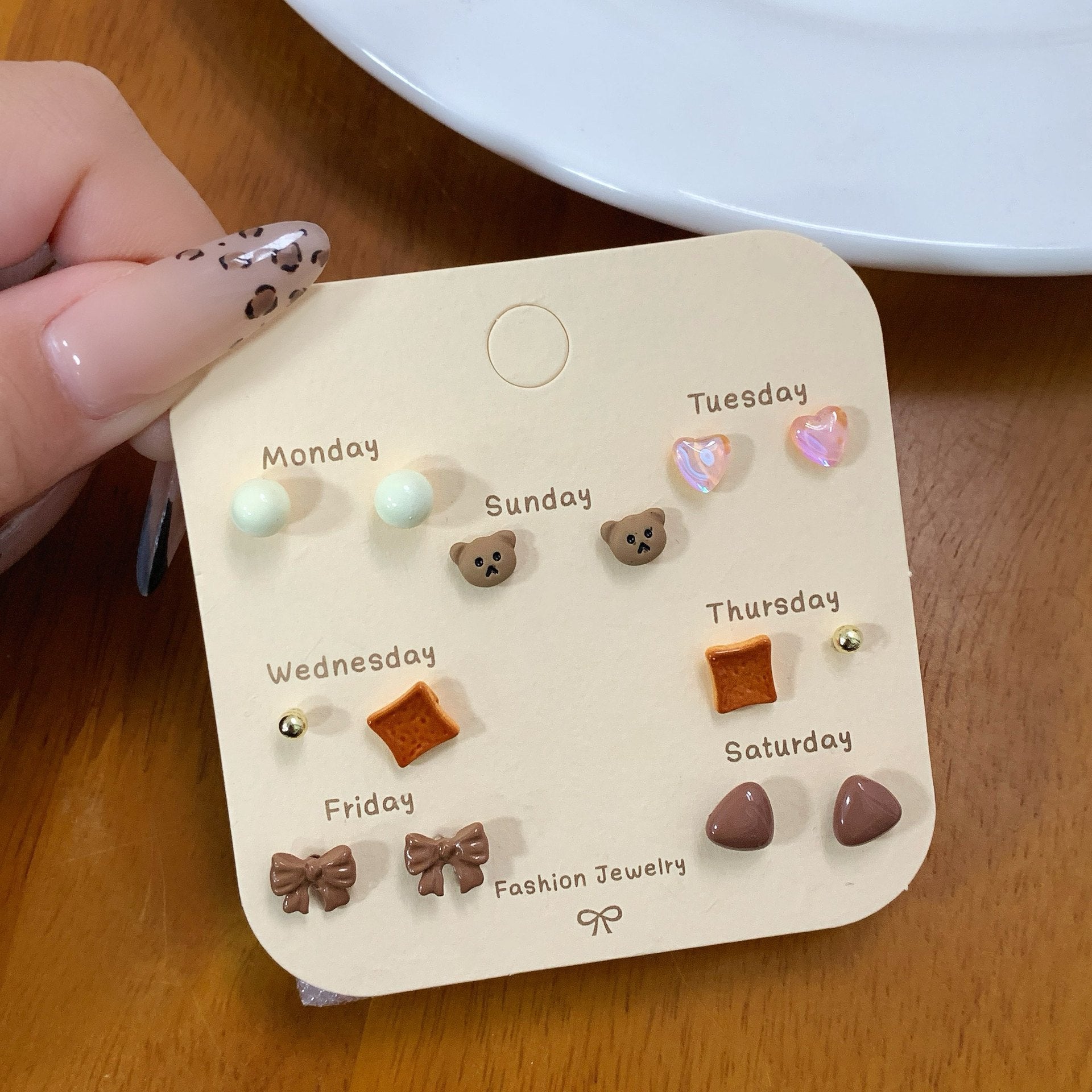 Wholesale Maillard  Silver Needle Stud Earring Set