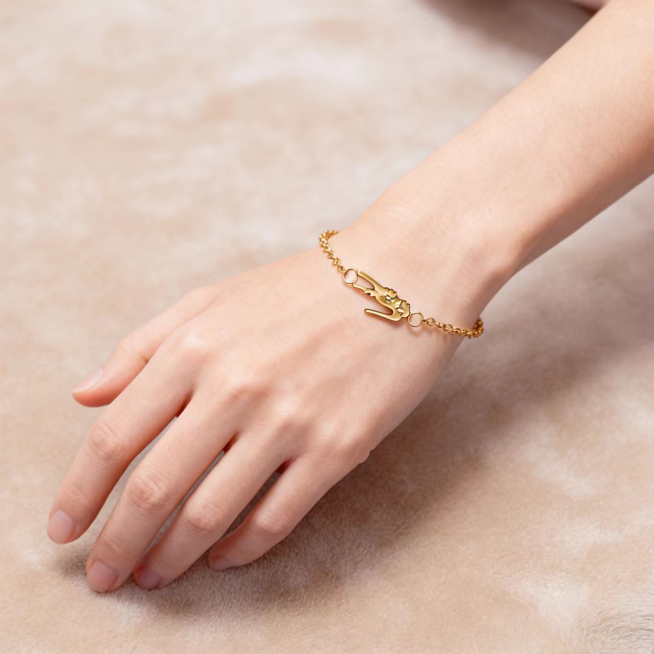 Wholesale Adjustable titanium steel bracelet with large crocodile design
