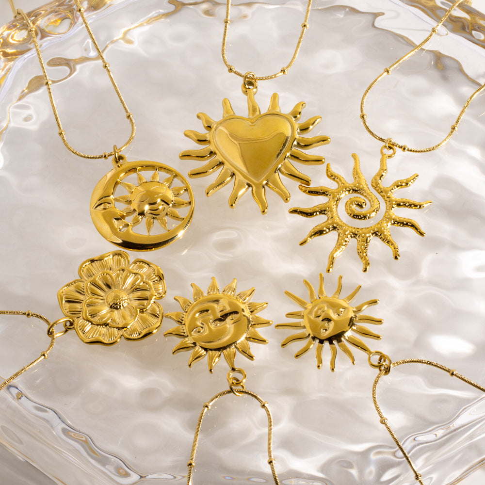 Wholesale Titanium steel  jewelry plated 18K gold fire sunflower love pendant necklace