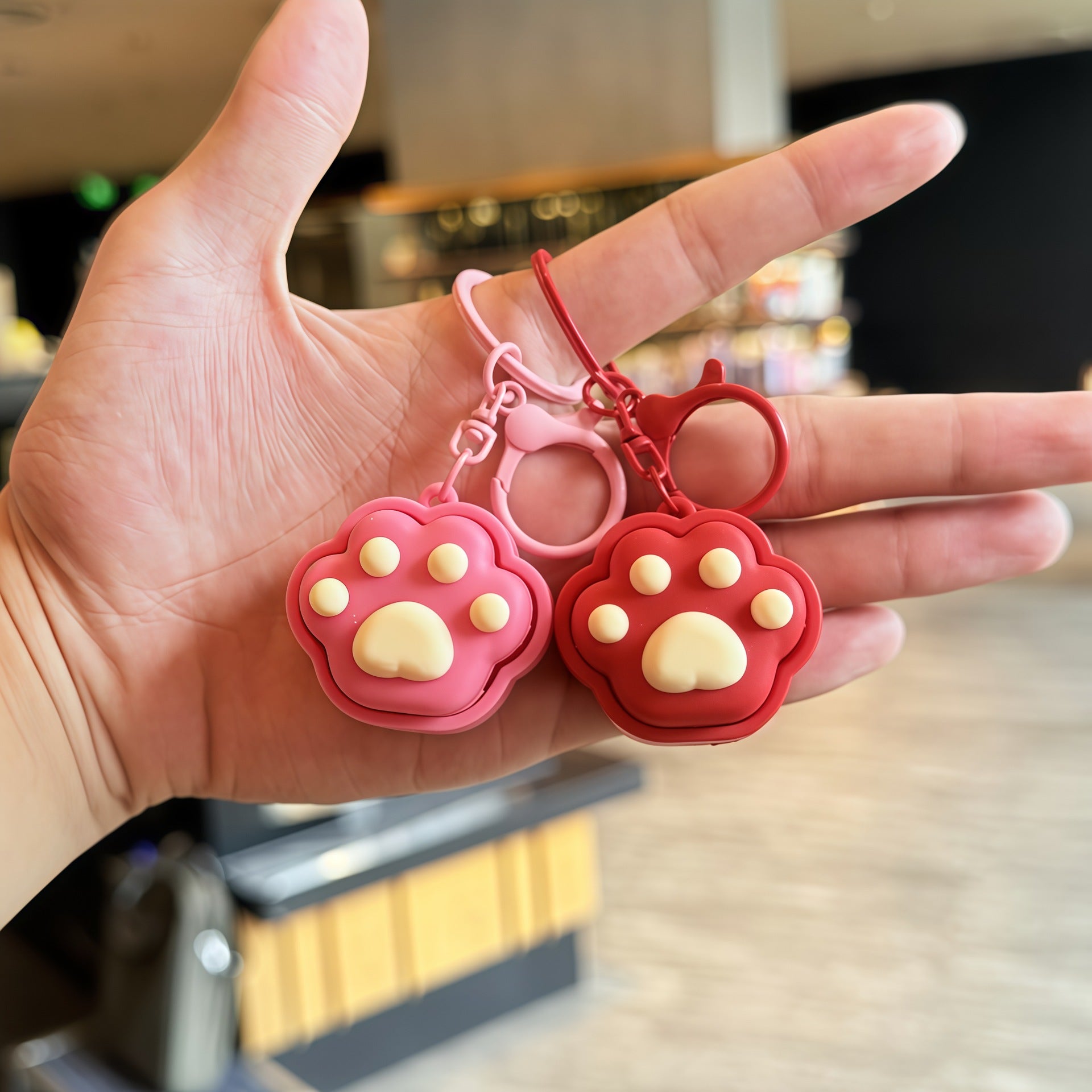 Wholesale Chic Cat Paw Keychain PVC Couple Gift Accessory Boutique Resale