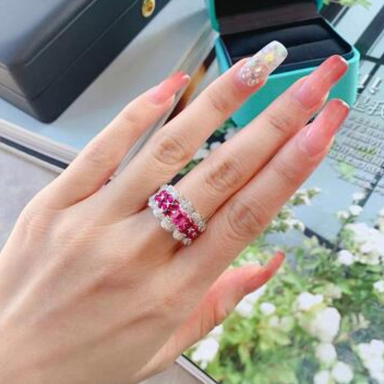 Wholesale red corundum pigeon red blood treasure Retro Row Diamond ring