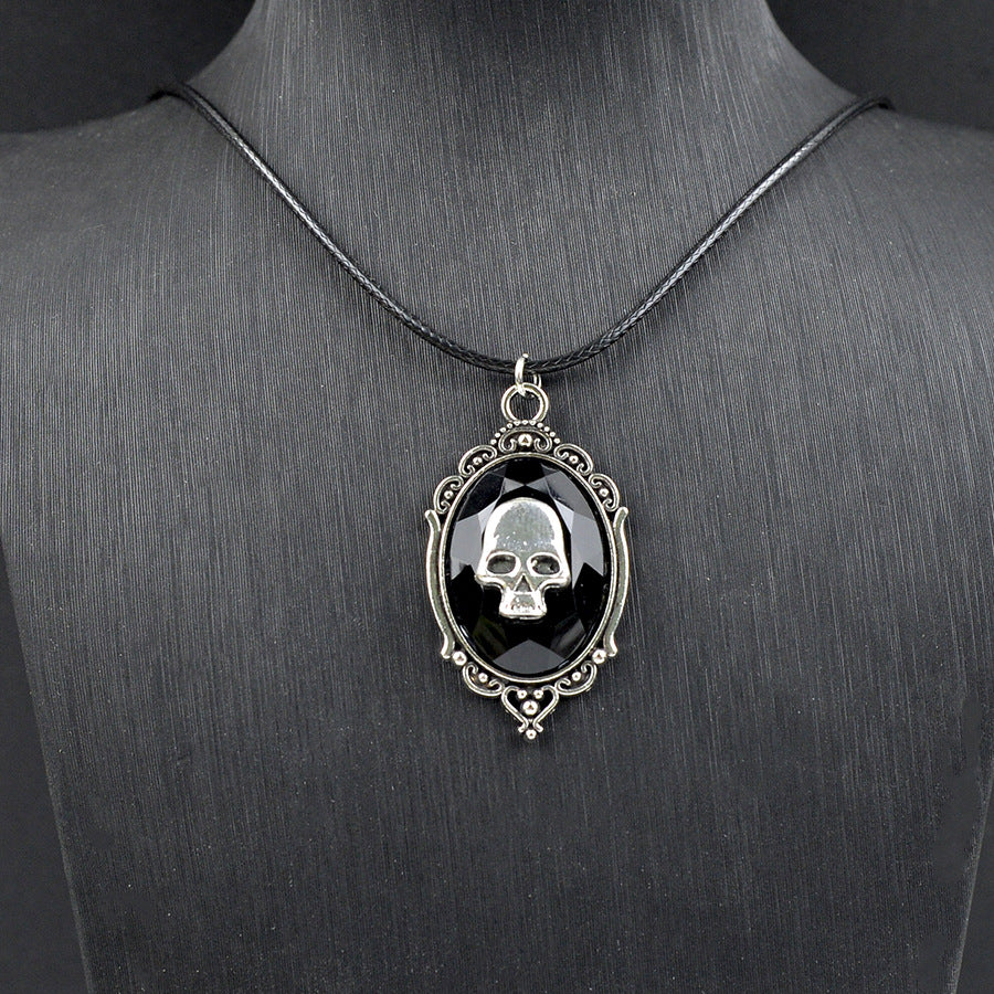Wholesale Black Zinc Alloy Skull Pendant Necklace Retro Punk Gothic Chain Jewelry Accessory Party Gift Resale