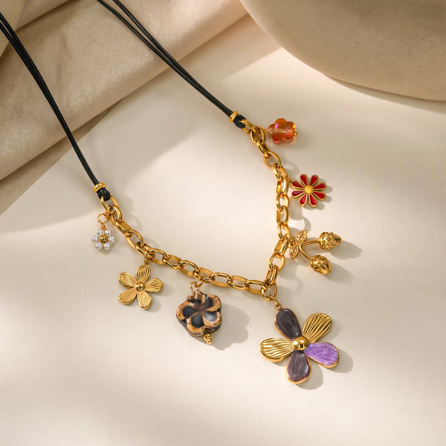 Wholesale Stainless Steel Vintage Floral Multi-Element Beaded Necklace