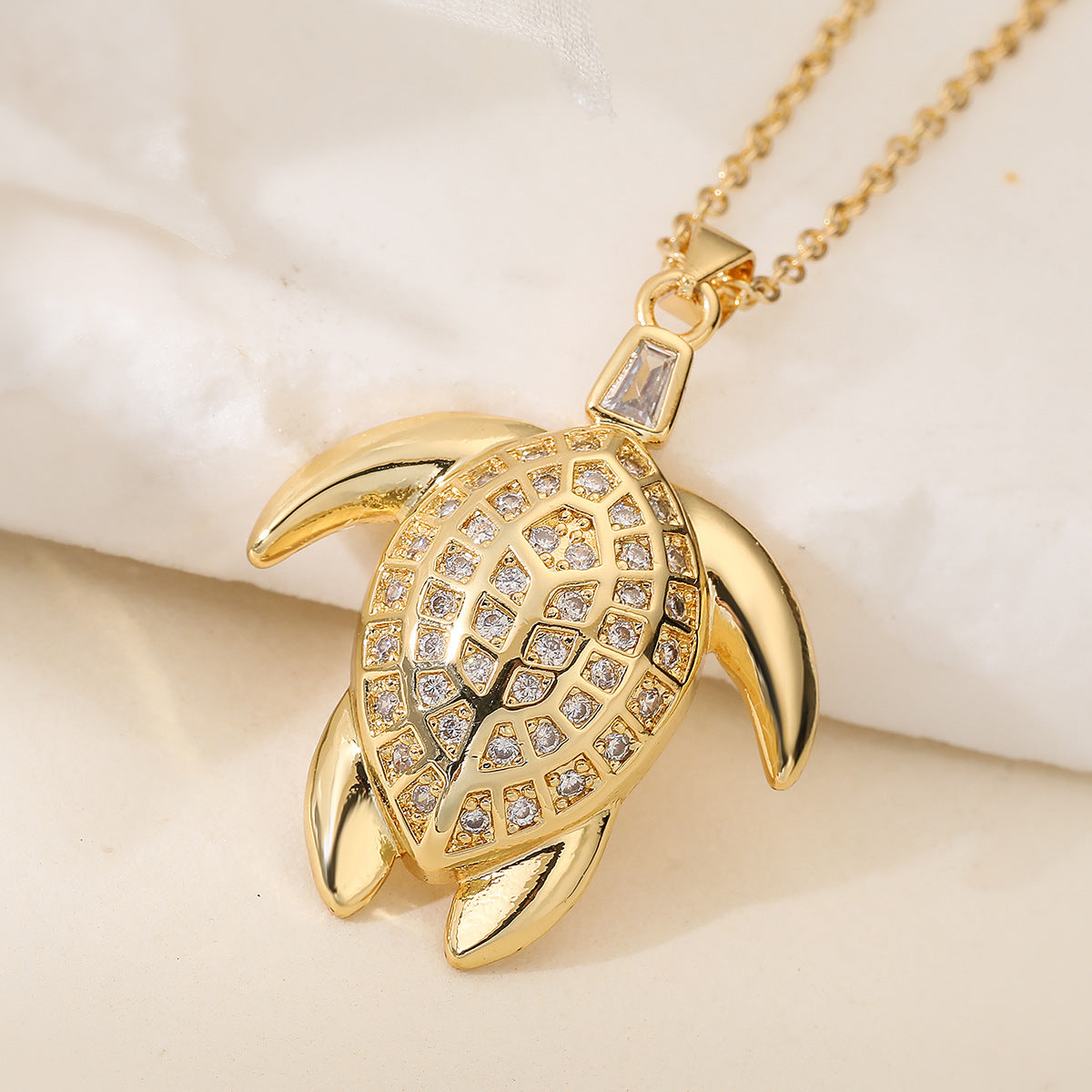Wholesale Chic Women S Gold Plated Copper Zircon Turtle Pendant Necklace Layering Jewelry Party Gift Accessory Boutique Resale