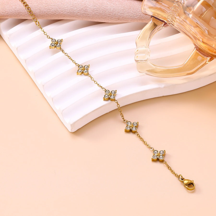 Wholesale Fashion Stainless Steel Four-Leaf Clover Bracelet for Women with Diamond Accents Jewelry Accessory