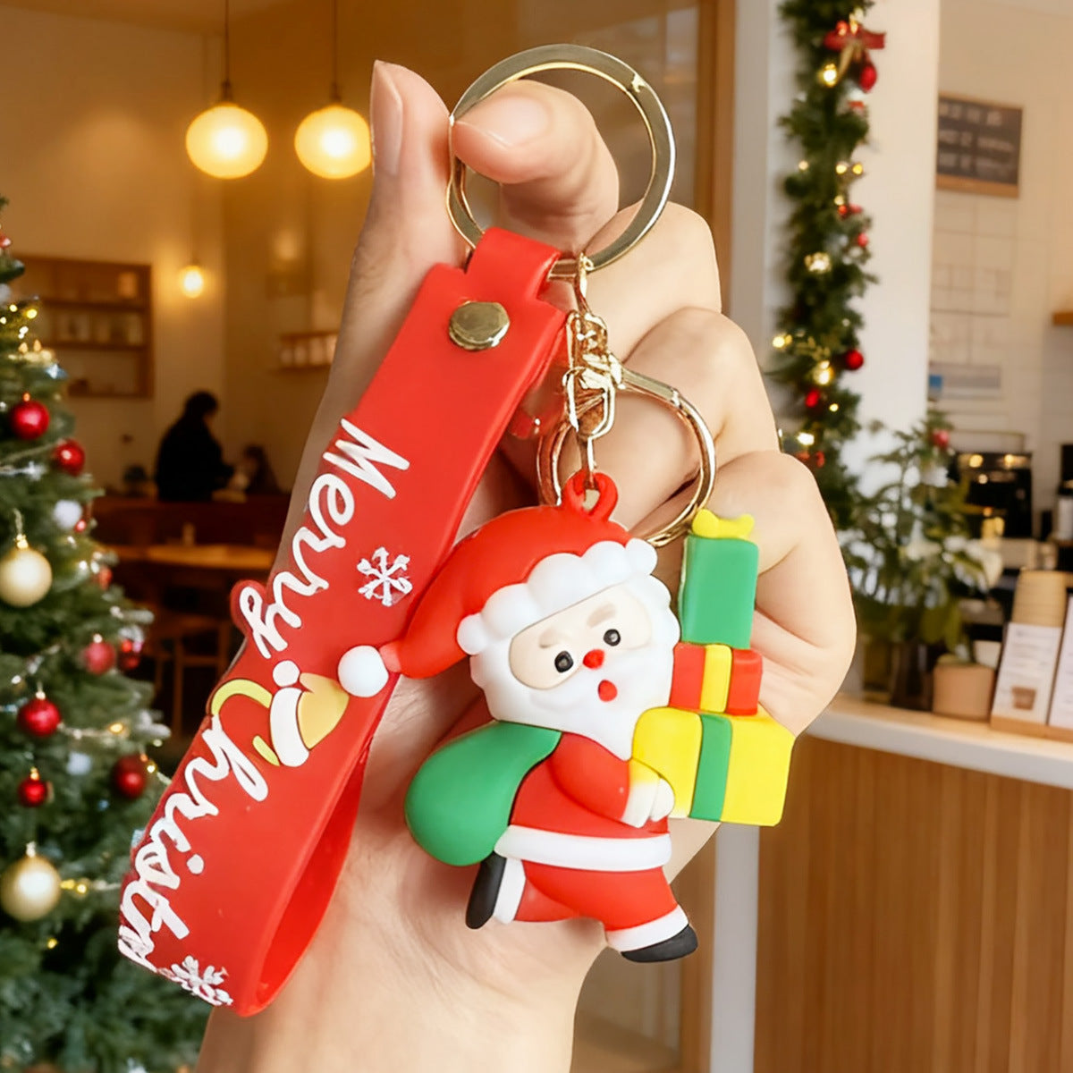 Wholesale Christmas cartoon keychain  snowman doll cute red pendant