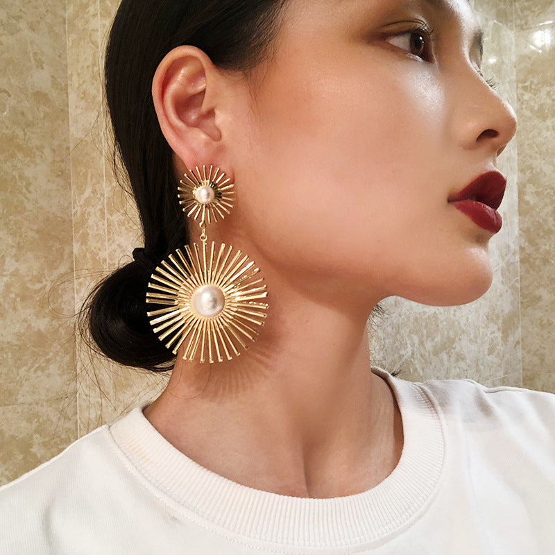 Wholesale Geometric Circle Metal  Fashion Personality Exaggerated Large Earrings