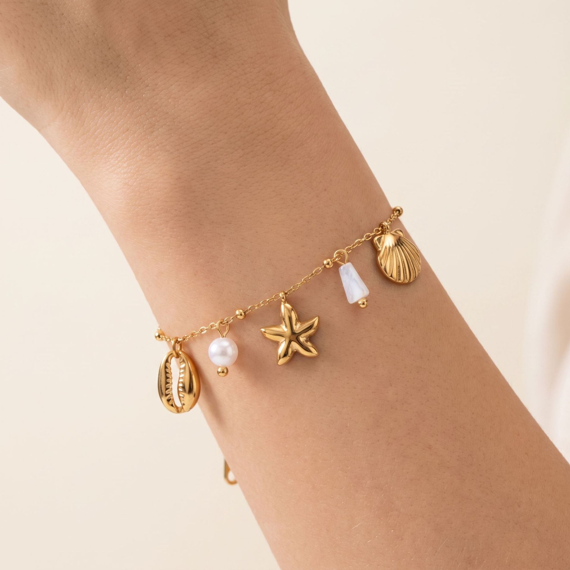 Wholesale Ocean Themed Stainless Steel Women S Bracelet With Starfish Shell Pearl Heart Zircon Chic Fashion Accessory For Gift And Boutique Resale