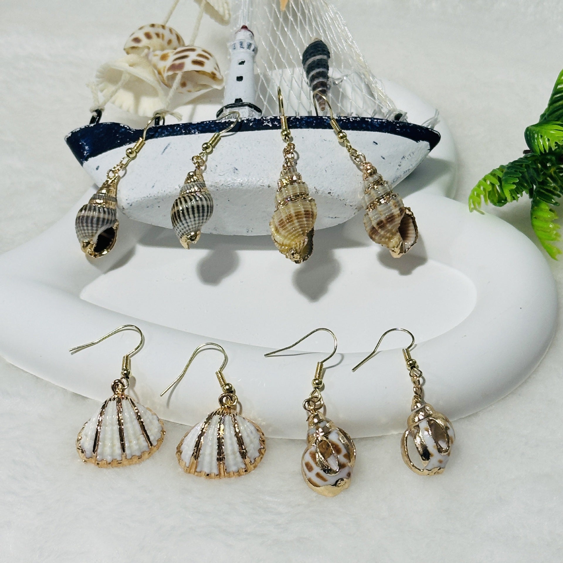 Wholesale  natural shell conch earrings