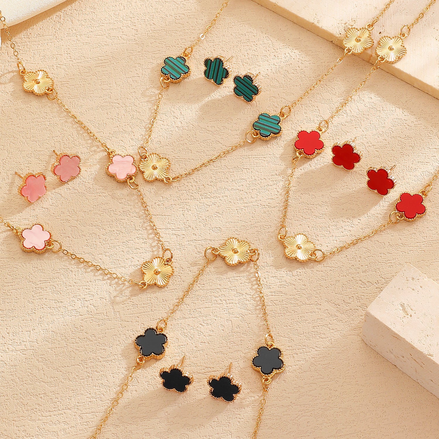 Wholesale Five-Leaf Flower Bracelet