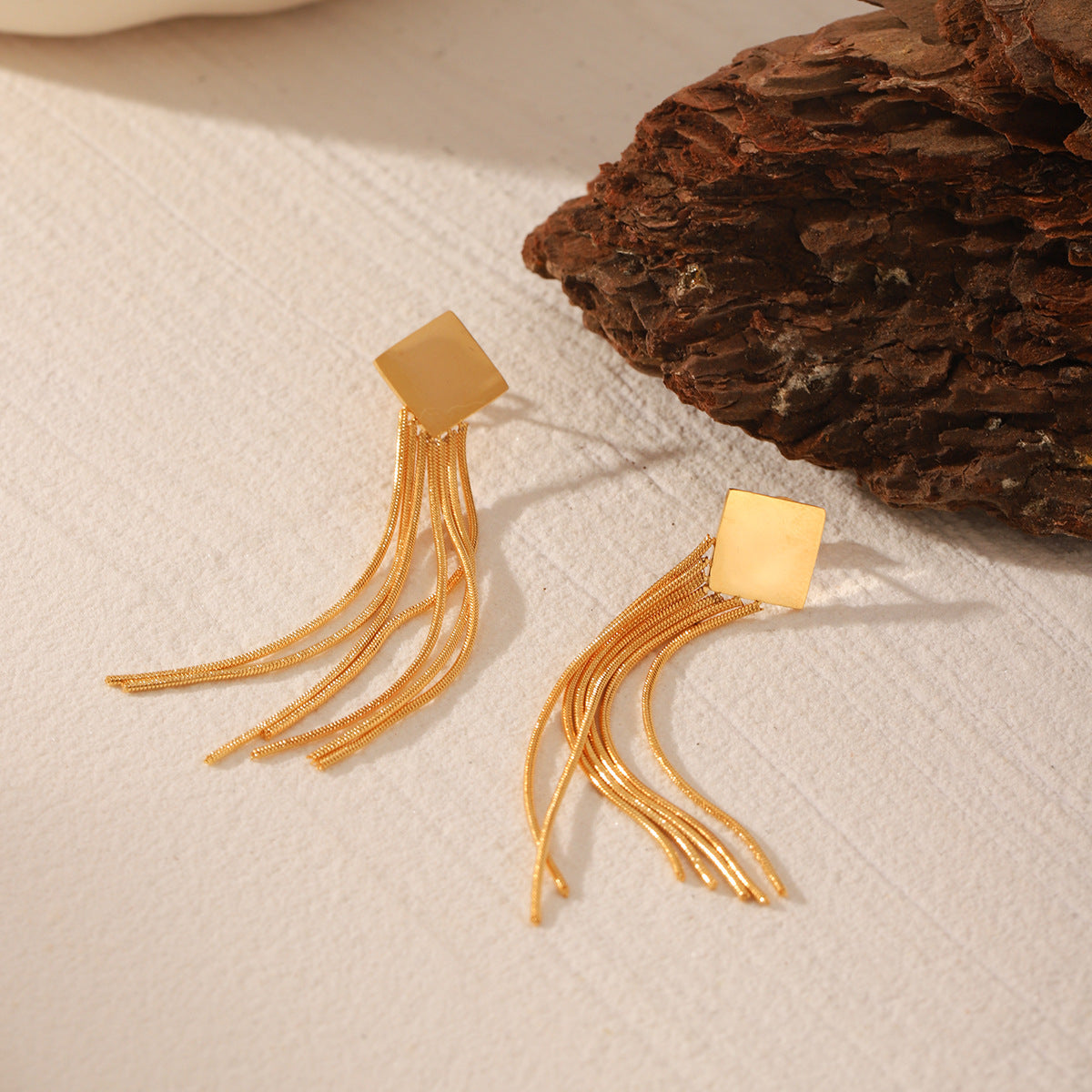 Wholesale  stainless steel tassel earrings vacuum plating 18K gold anti-allergy earrings