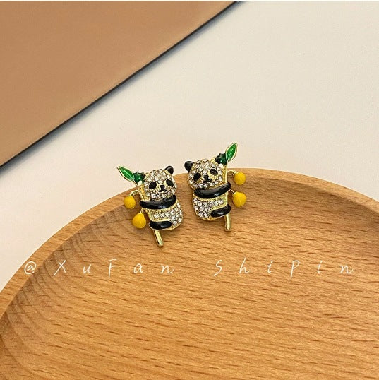 Wholesale Electroplated Alloy Cute Animal Earrings - Fashion Jewelry Accessory for Gift or Resale