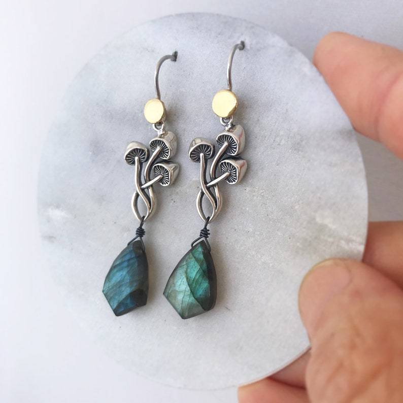 Wholesale Chic Vintage Mushroom Earrings for Women,  Alloy Jewelry Accessory Gift