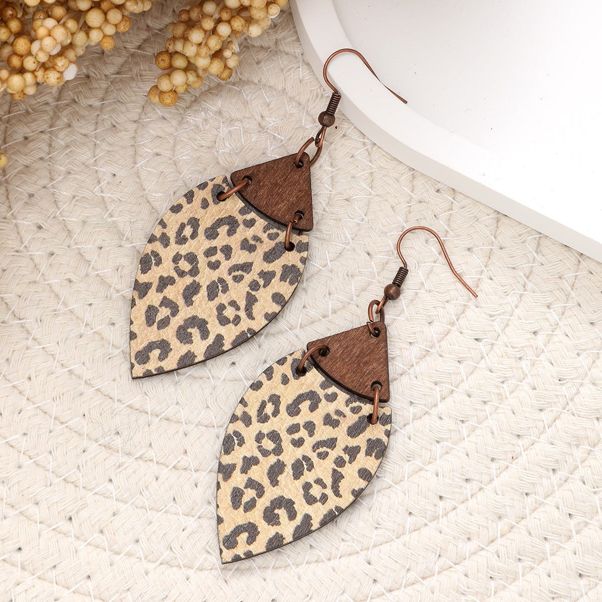Wholesale  Retro Bohemian Leopard Leaves  Wood Pieces Earrings