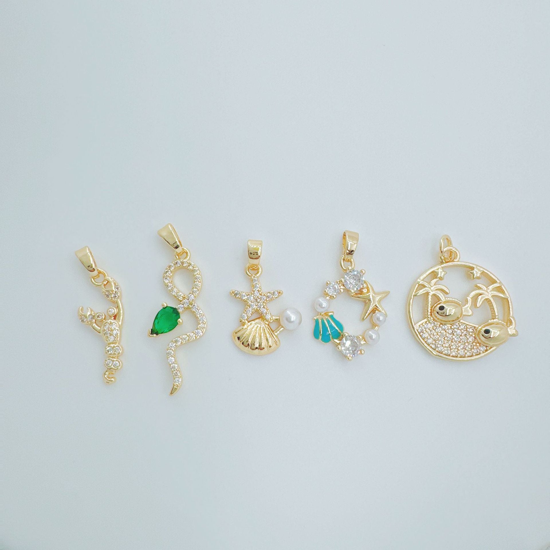 Wholesale Ocean Marine Lobster Shell Pendant Necklace,  Stylish Everyday Jewelry Accessory for Gift