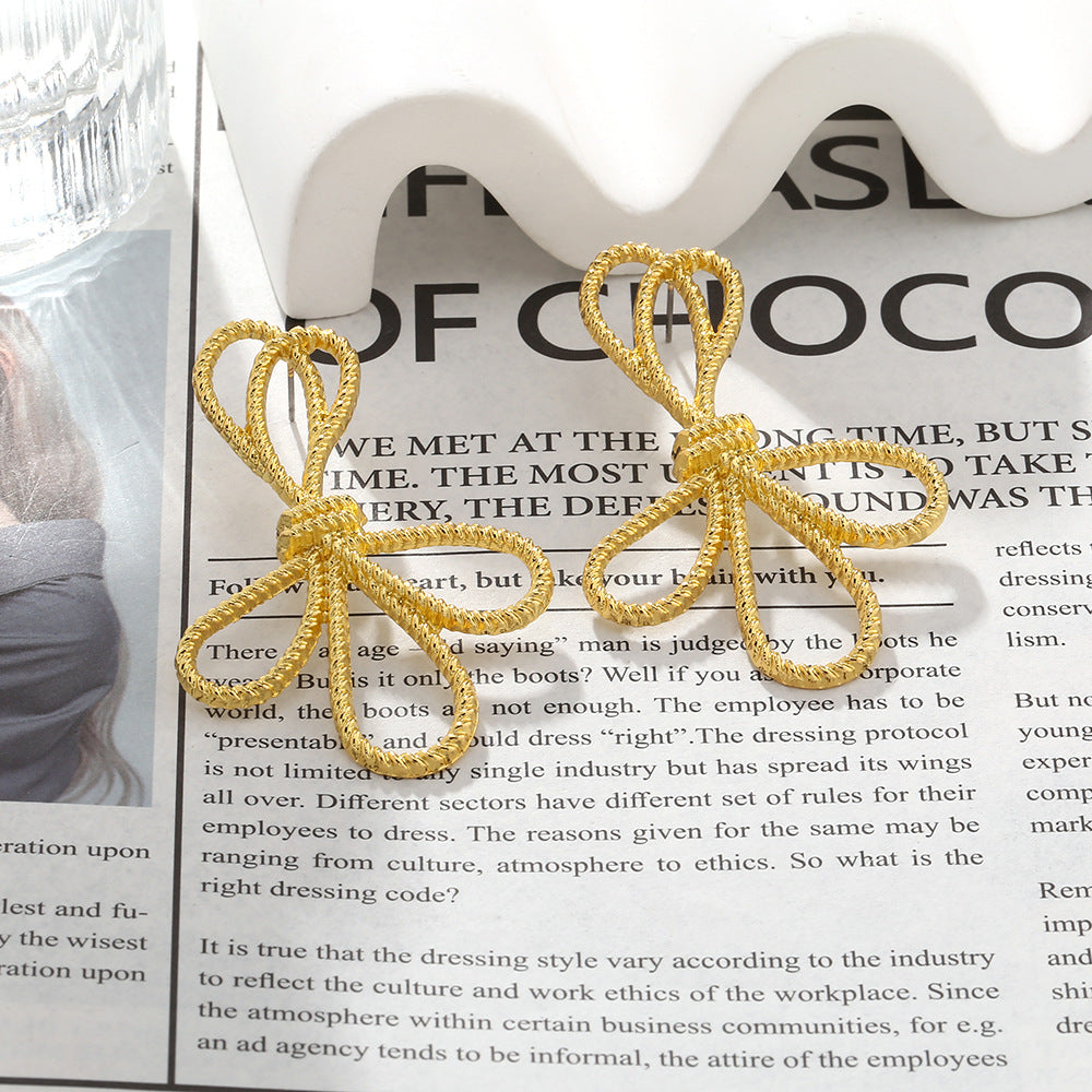 Wholesale Vintage Sunflower Metal Exaggerated Earrings