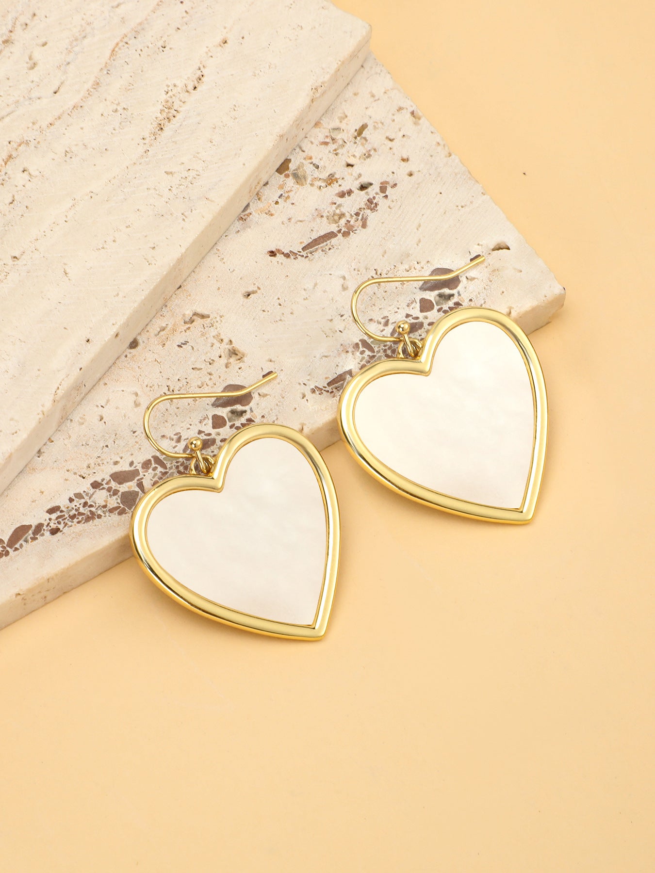 Wholesale copper plated gold inlaid zircon love earrings