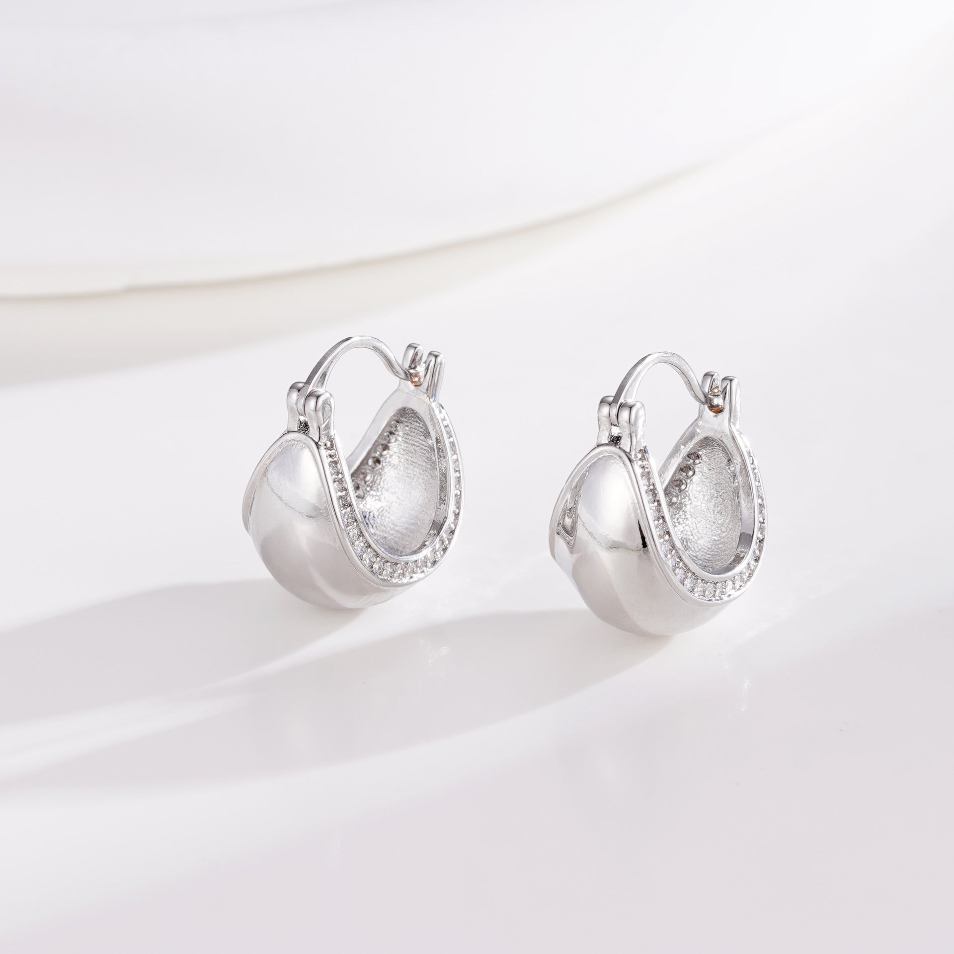 Wholesale  full diamond butterfly ear buckle hollow earrings