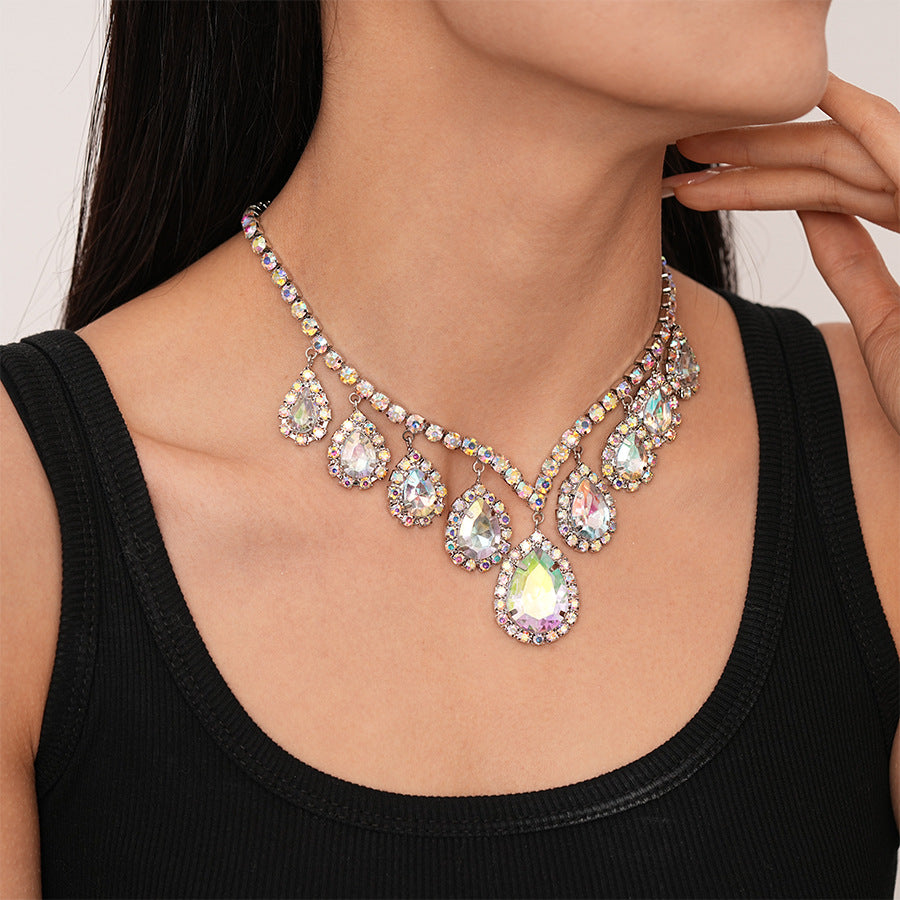 Wholesale  Light Luxury Diamond-encrusted Water Drops Geometric Collarbone Necklace