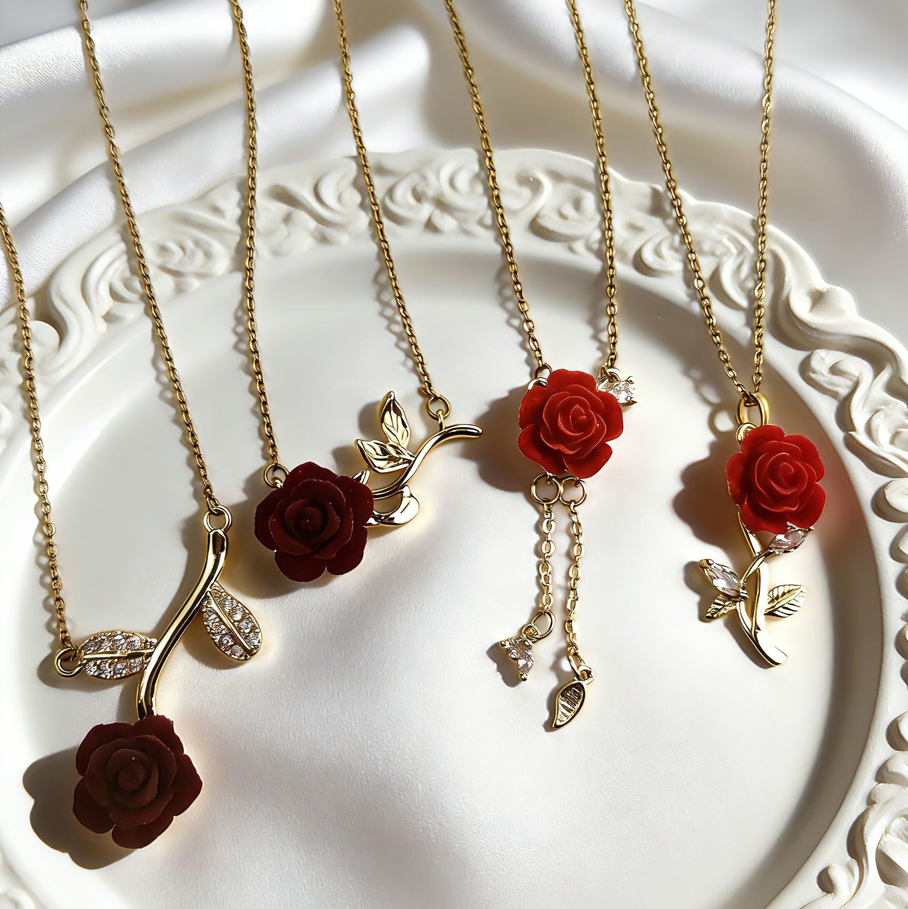 Wholesale Romantic Red Micro-set Choker Necklace,  Titanium Steel Gold Plated,  Fashion Jewelry Accessory for Resale