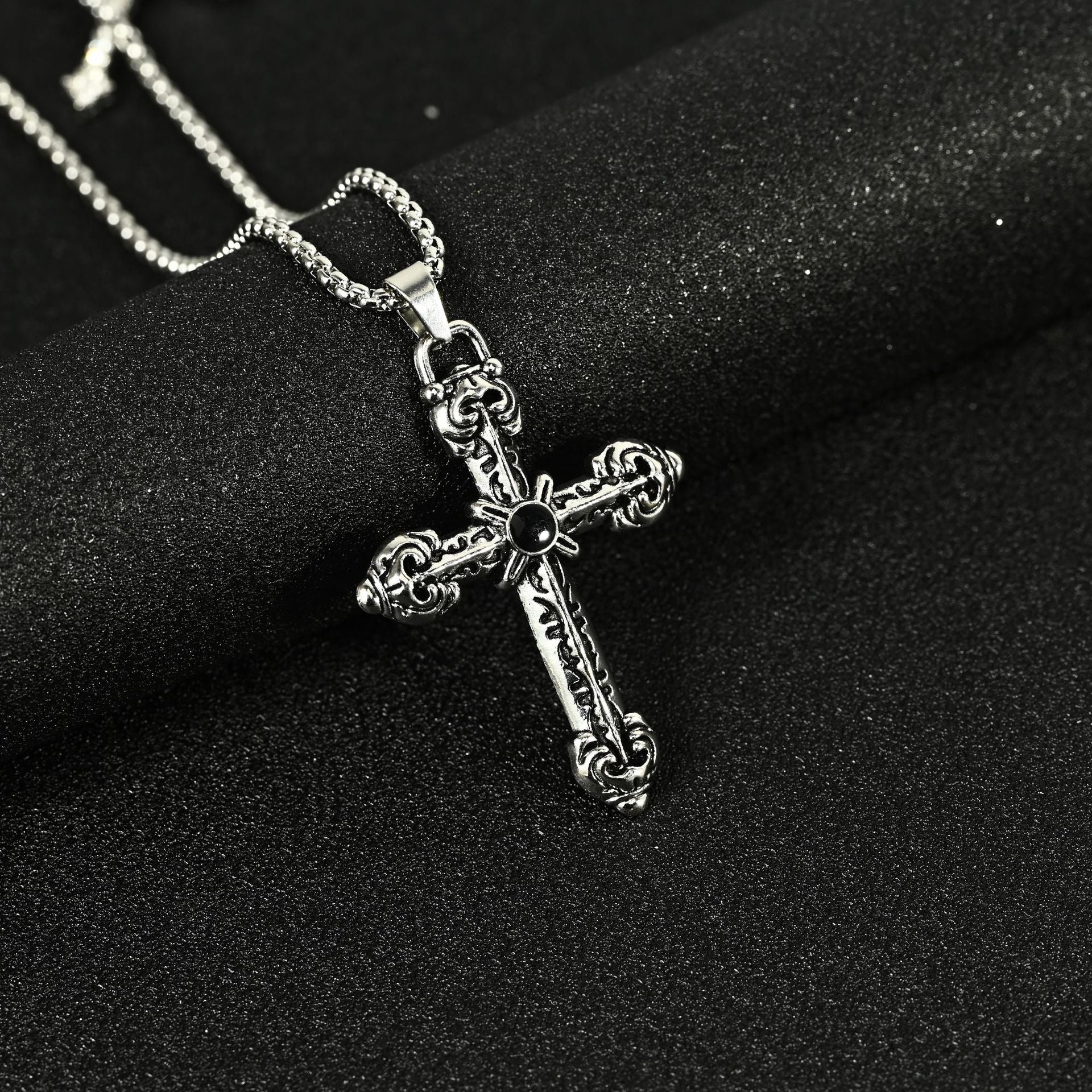 Wholesale Titanium Steel cross  alloy pendant necklaces