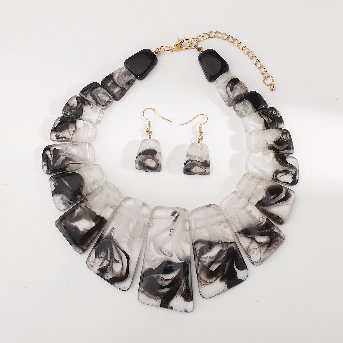 Wholesale retro ethnic style exaggerated resin clavicle  earrings Necklace