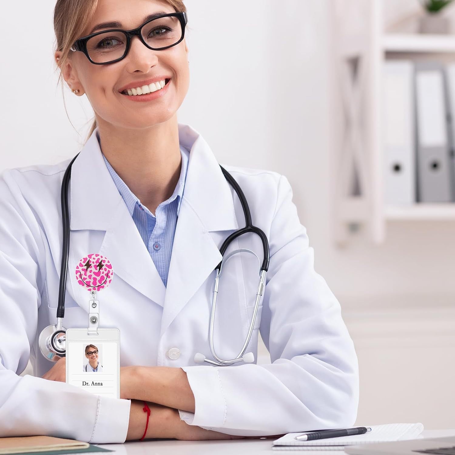 Wholesale Colorful Acrylic Printed Smiley Face Badge Scroll Keychains ACC-KC-XinDing002