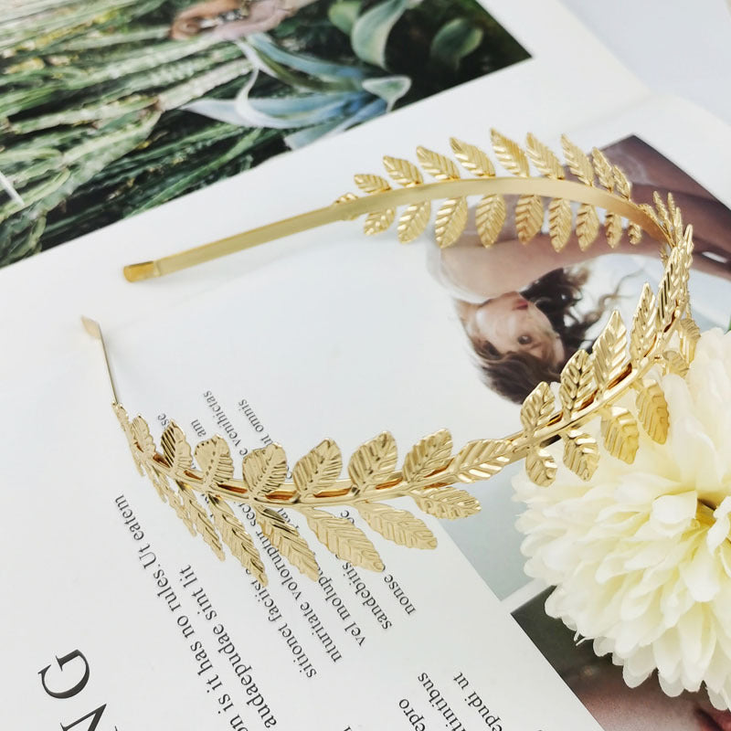 Wholesale  personality temperament leaf head hoop leaf bracelet tassel arm ring