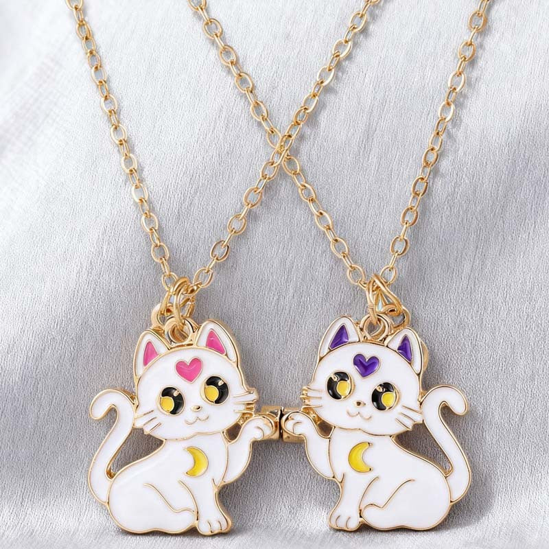 Wholesale Cartoon Heart BFF Magnetic Pendant Necklace For Women Stylish Gold Tone Zinc Alloy Boutique Resale Jewelry Accessory