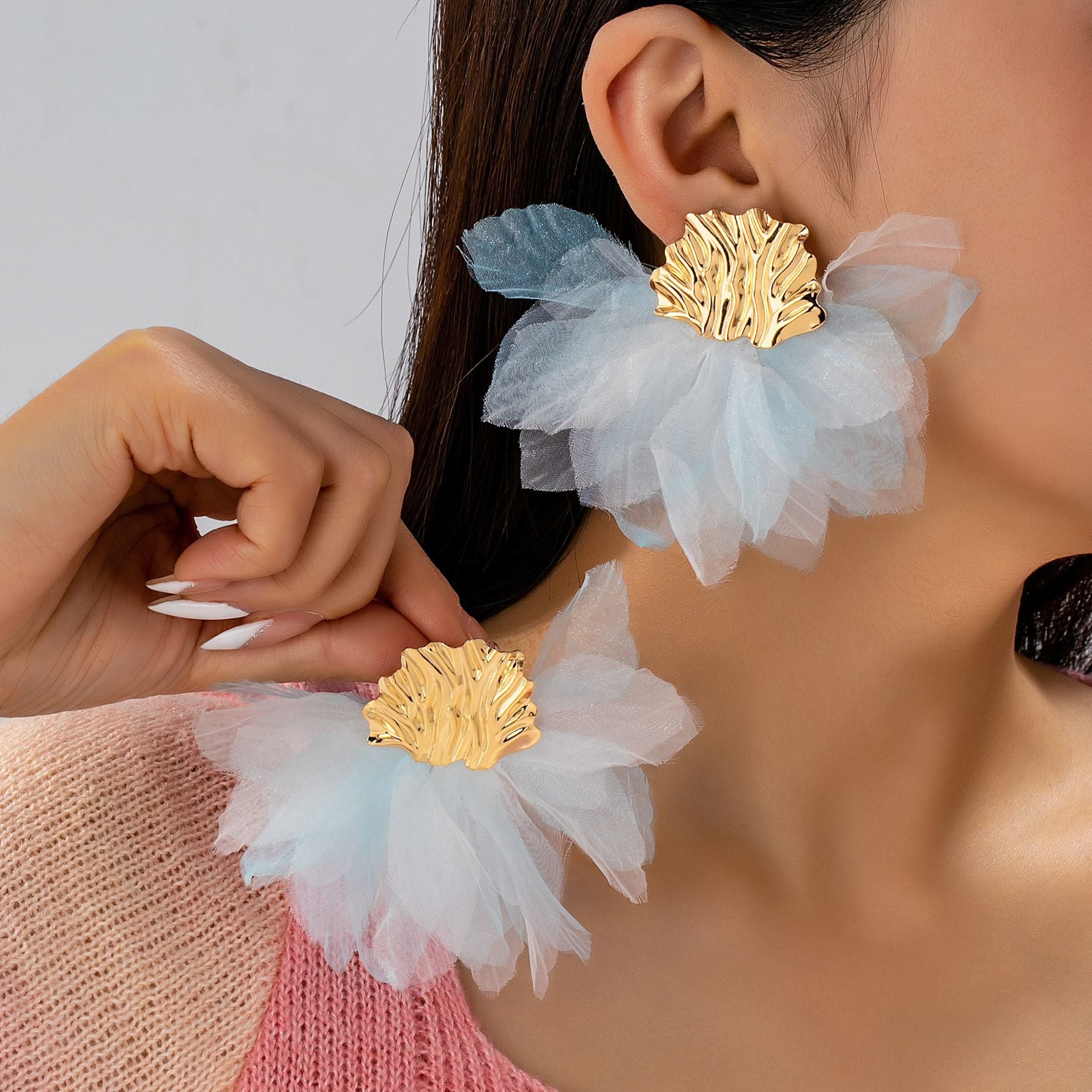 Wholesale Trendy Gradient Layered Flower Shell Earrings For Women Everyday Party Wear And Gift