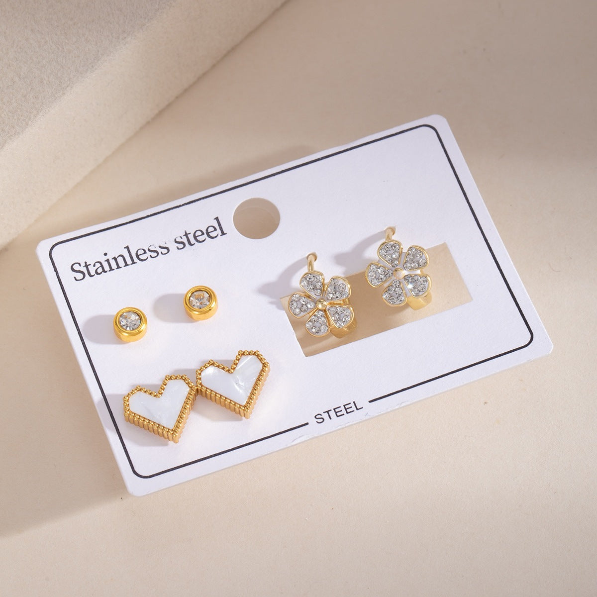 Wholesale Stainless Steel Earrings with Gold Star Rhinestone Red Circle Hoop Party Wear Fashion Accessory