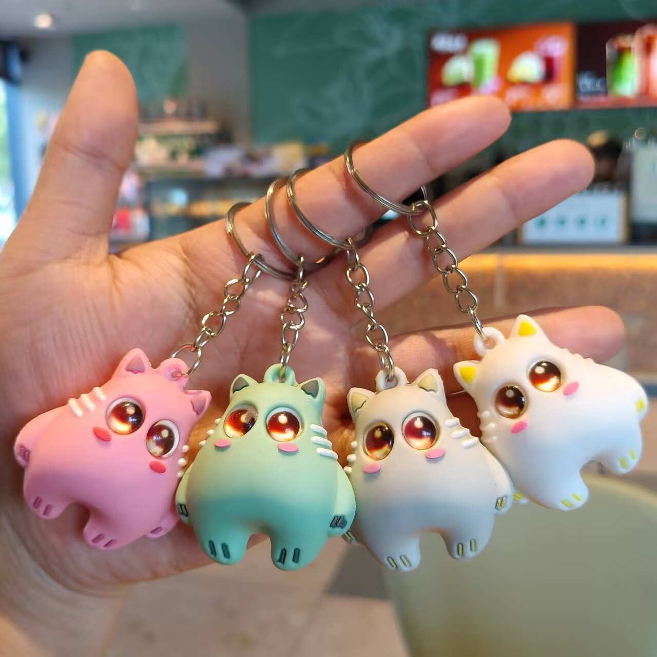 Wholesale Silicone Cat Coin Purse Keychain - Big-Eyed Cute Design for Girls,  Couple Gift Car Key Accessory