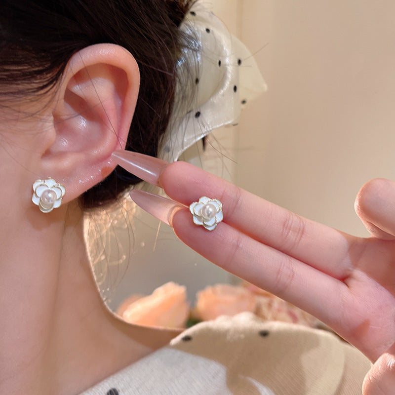 Wholesale Camellia Pearl Small Earrings
