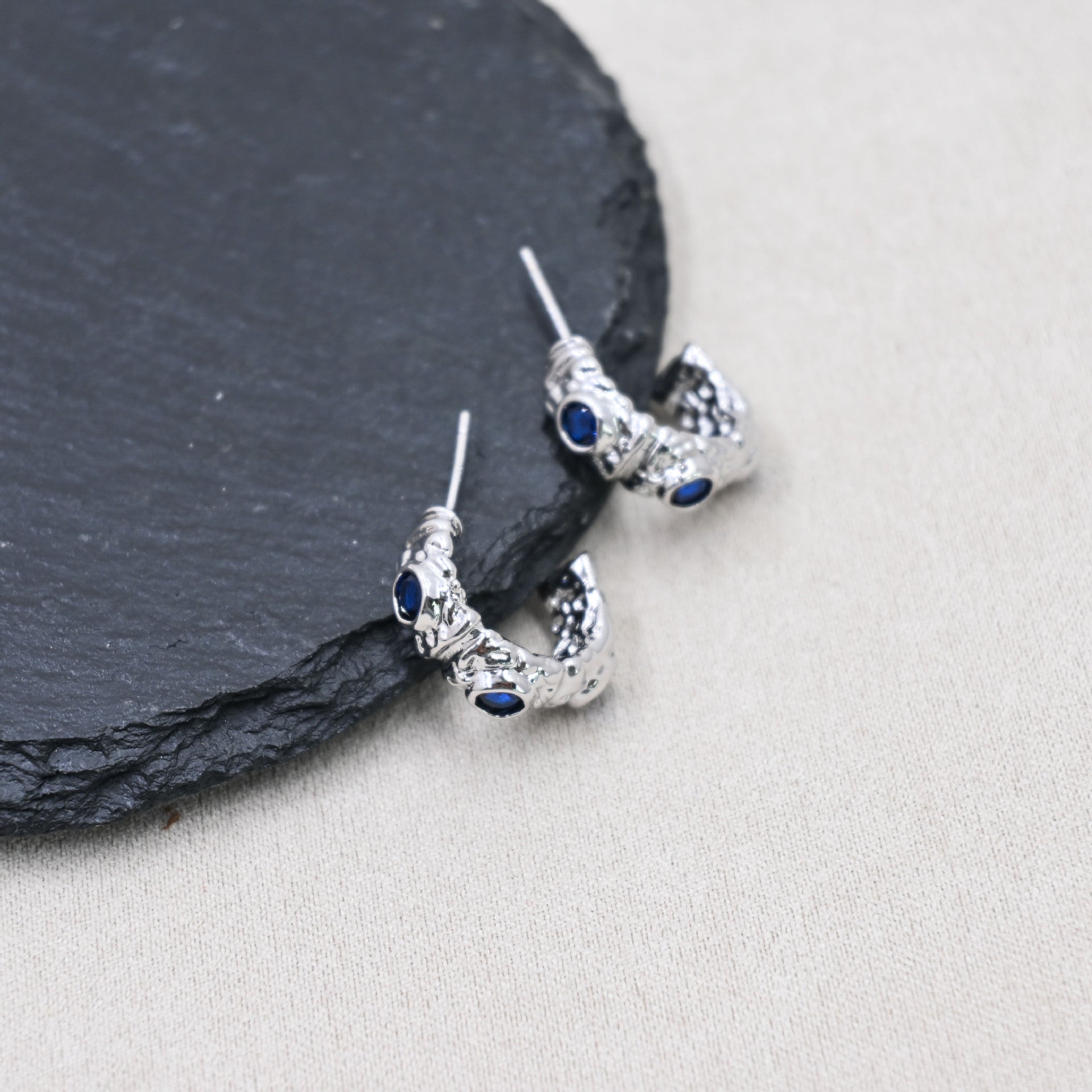 Wholesale  Vintage Micro-inlaid Zircon C- shaped Earrings